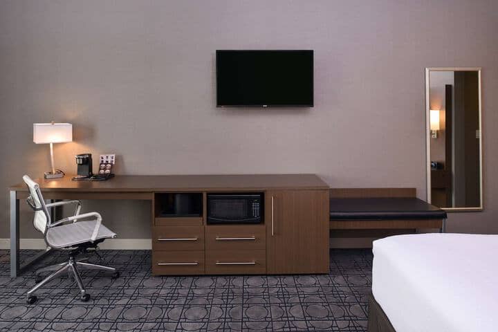 Room 20 of 42