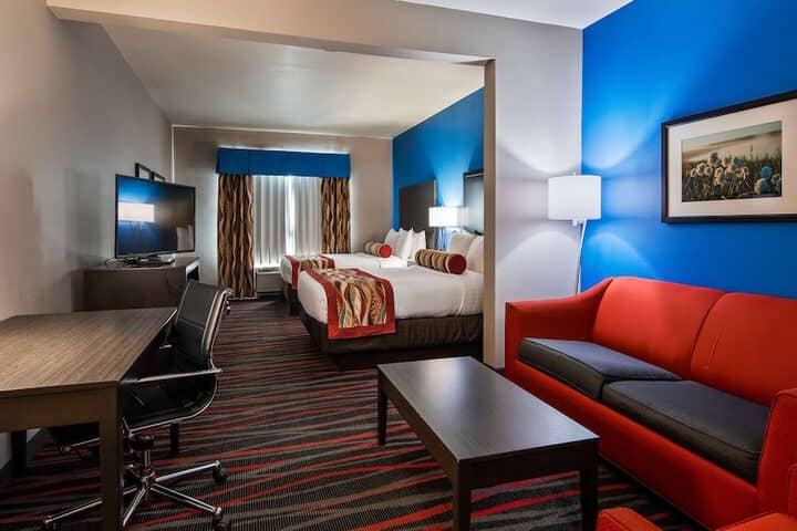 Room 8 of 31