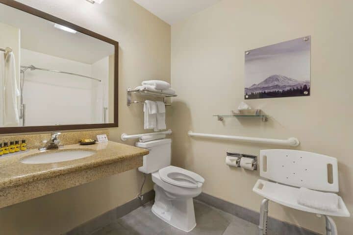 Room 20 of 29