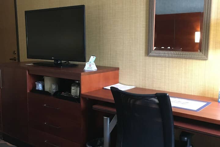 Room 19 of 40