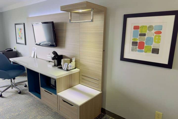 Room amenity