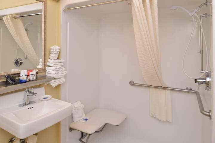 Room 15 of 21