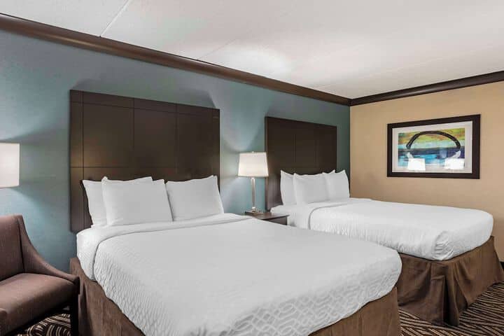 Room 25 of 60