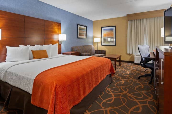 Room 15 of 40