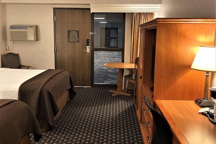 Room 15 of 69