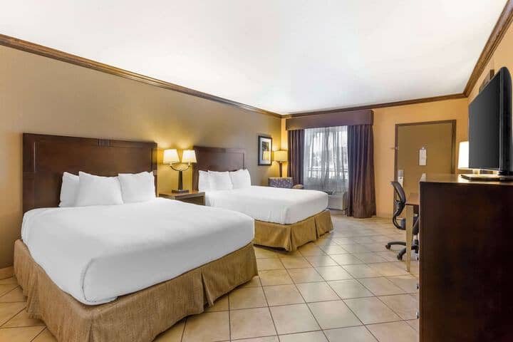 Room 5 of 42