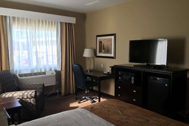 Room 30 of 76
