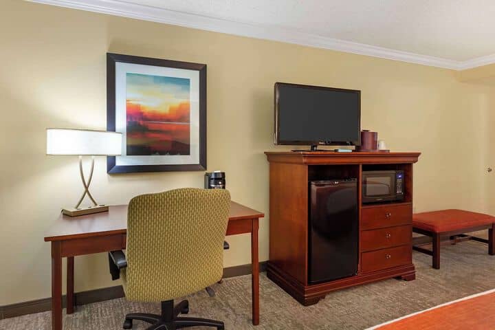 Room 12 of 35