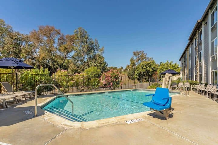 Pool 29 of 47