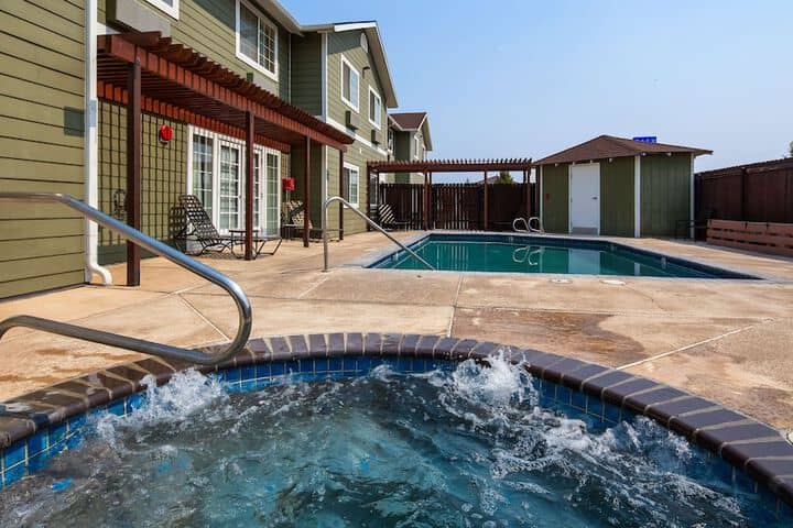 Pool 47 of 64