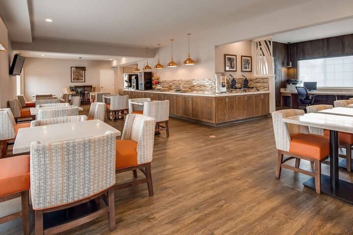 Breakfast area