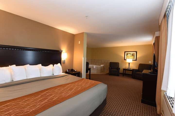 Room 21 of 76
