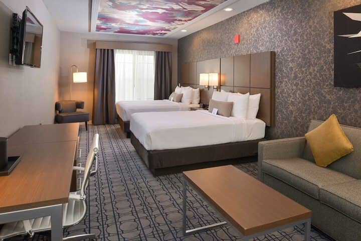 Room 5 of 42