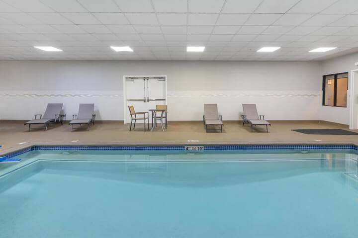 Pool 38 of 51