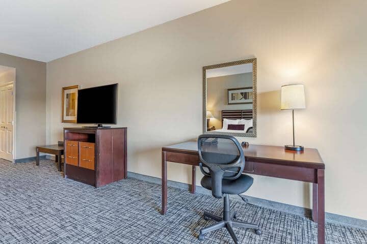 Room 10 of 45